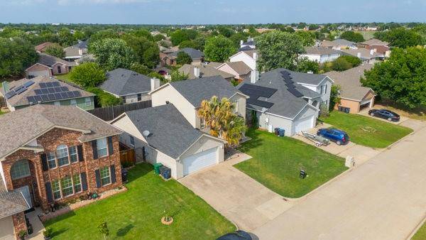 4024 Busch Gardens Drive, Fort Worth, TX 76123
