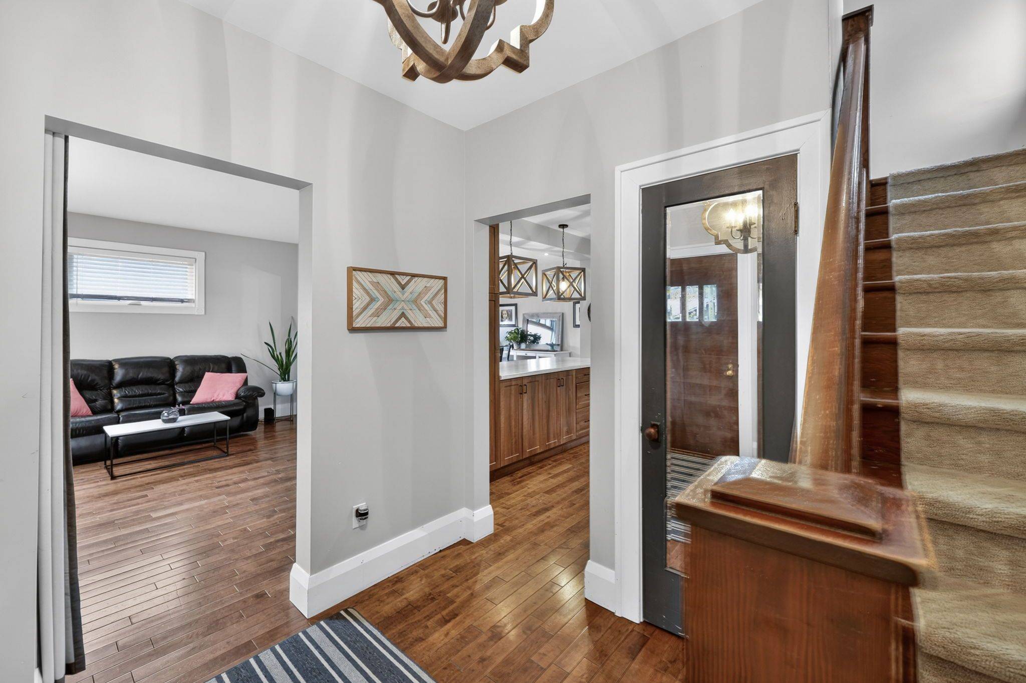 40 Stone ST, Springwater, ON L0L 1P0