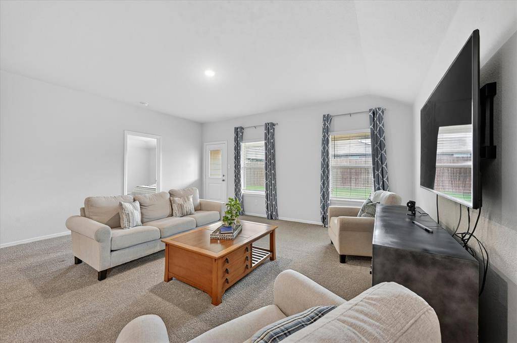 16637 Portage Street, Justin, TX 76247