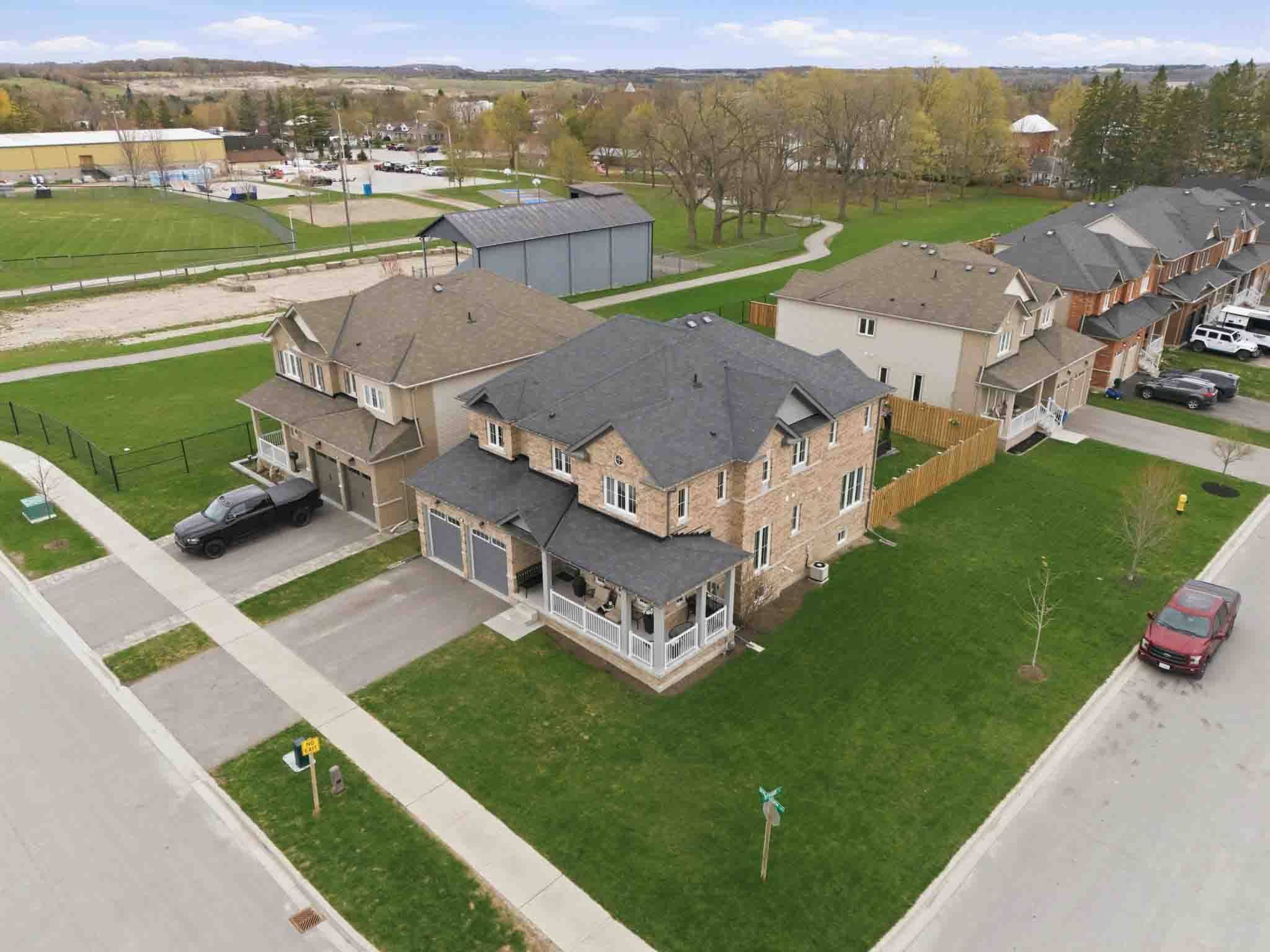 27 Don Hadden CRES, Brock, ON L0C 1H0