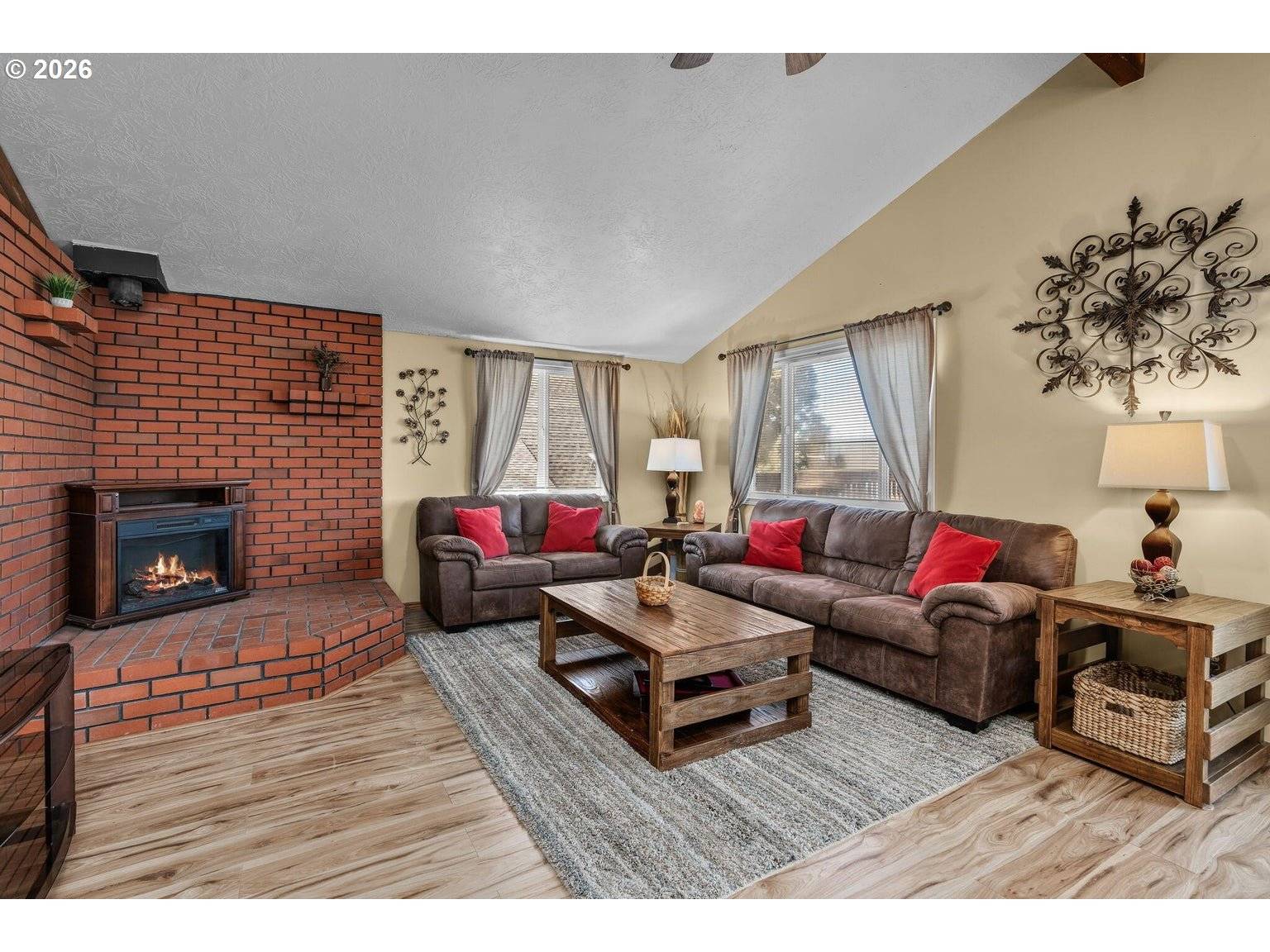 12416 SE VISTA LOOP, Prineville, OR 97754