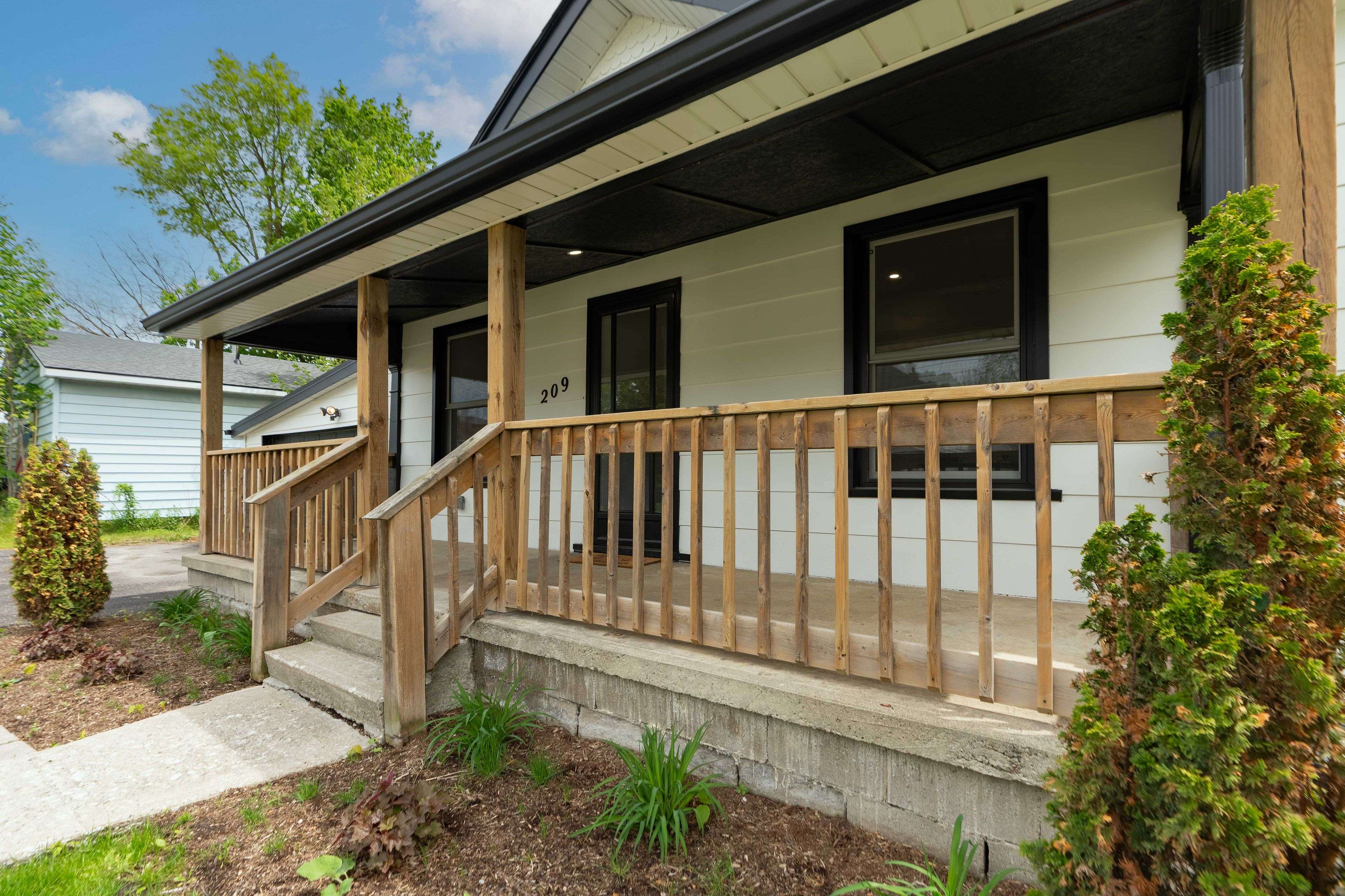 209 Victoria ST, Ingersoll, ON N5C 2N2