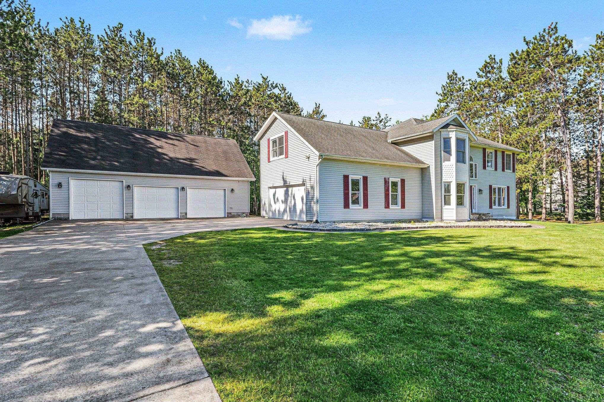 105 W Broomfield RD, Deerfield Twp, MI 48858
