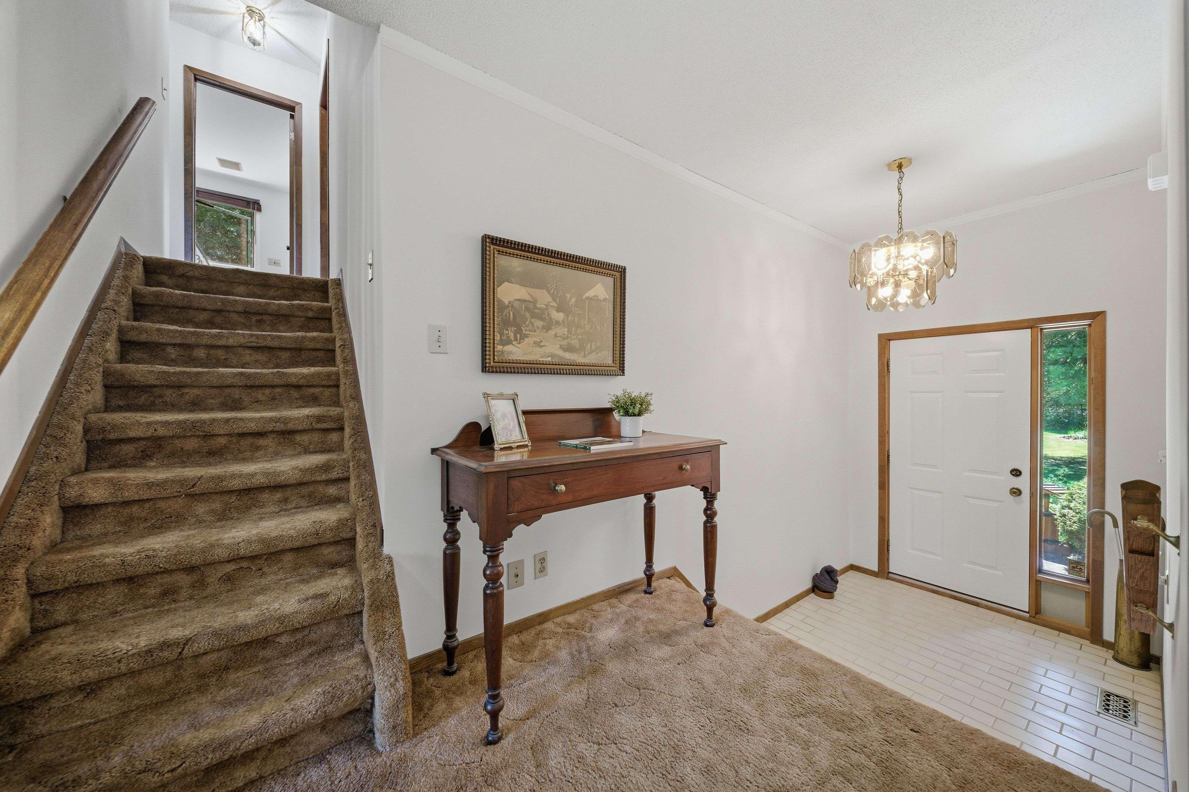 116 Deerwood DR, Carp - Huntley Ward, ON K0A 2H0