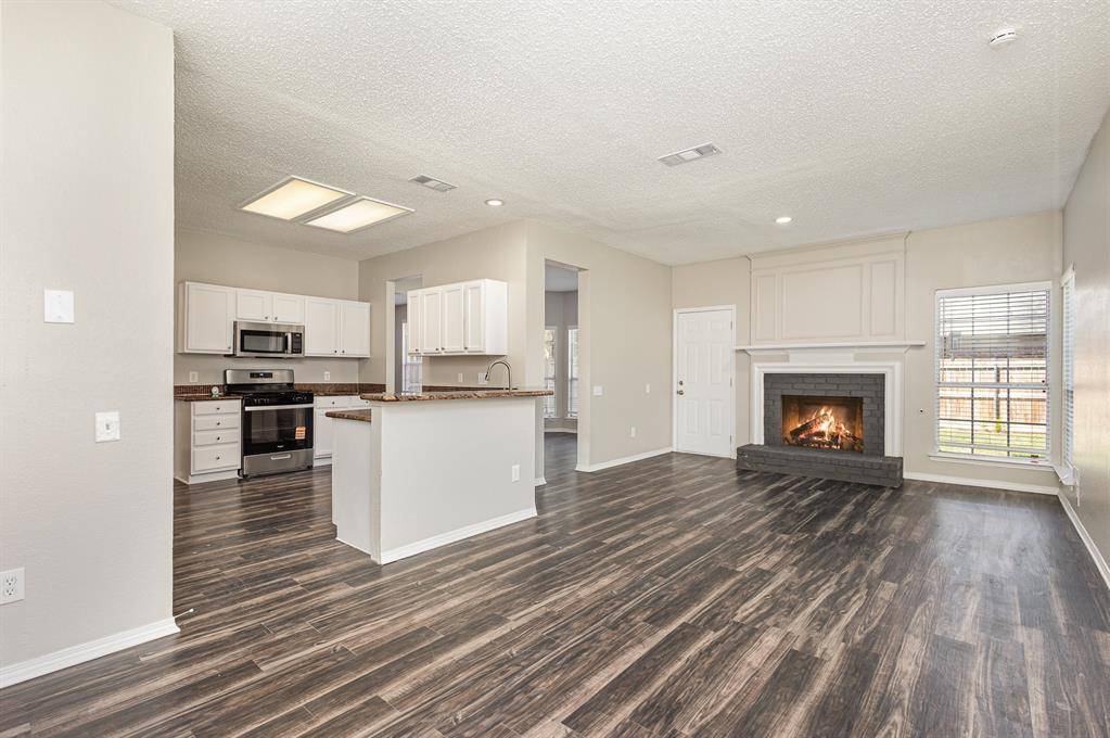 7100 Layla Road, Arlington, TX 76016
