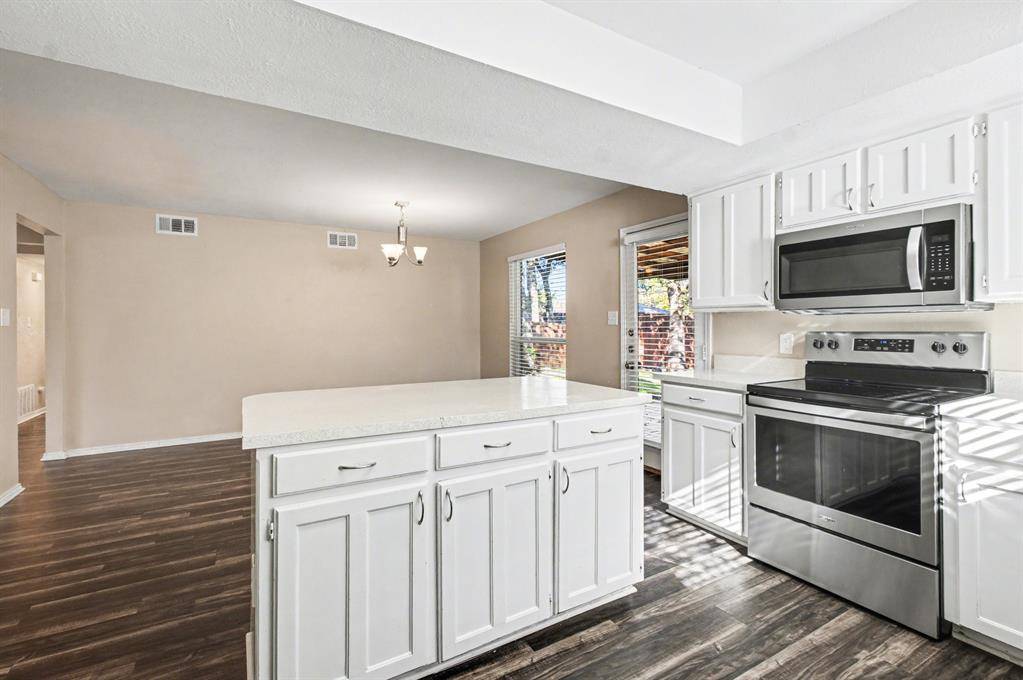 4907 Sagebrush Court, Arlington, TX 76017