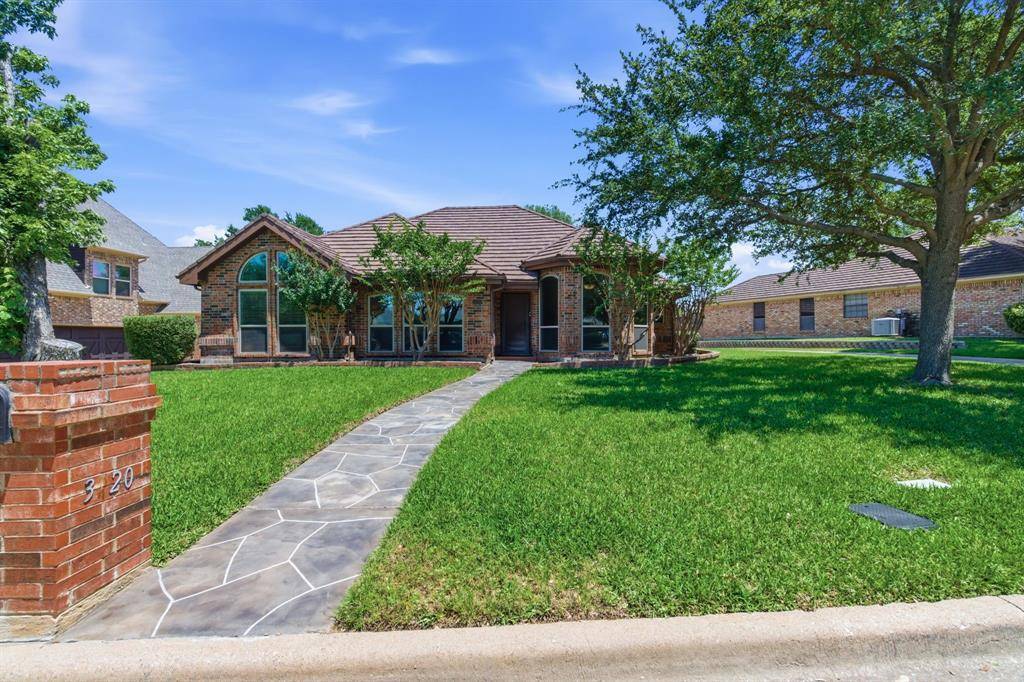 3220 Evan Drive, Hurst, TX 76054