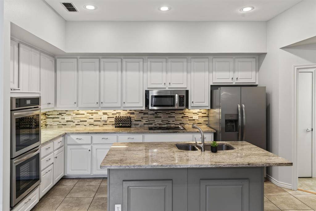 6353 Southpoint Drive, Dallas, TX 75248
