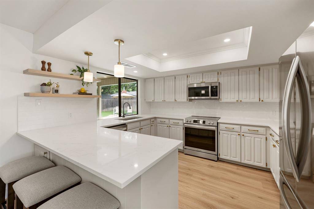 3004 Mossy Oak Lane, Bedford, TX 76021
