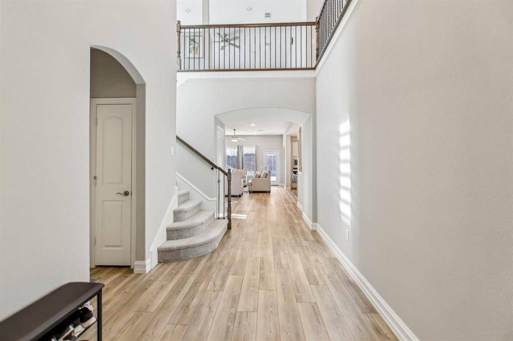 1512 Quentin Drive, Aubrey, TX 76227