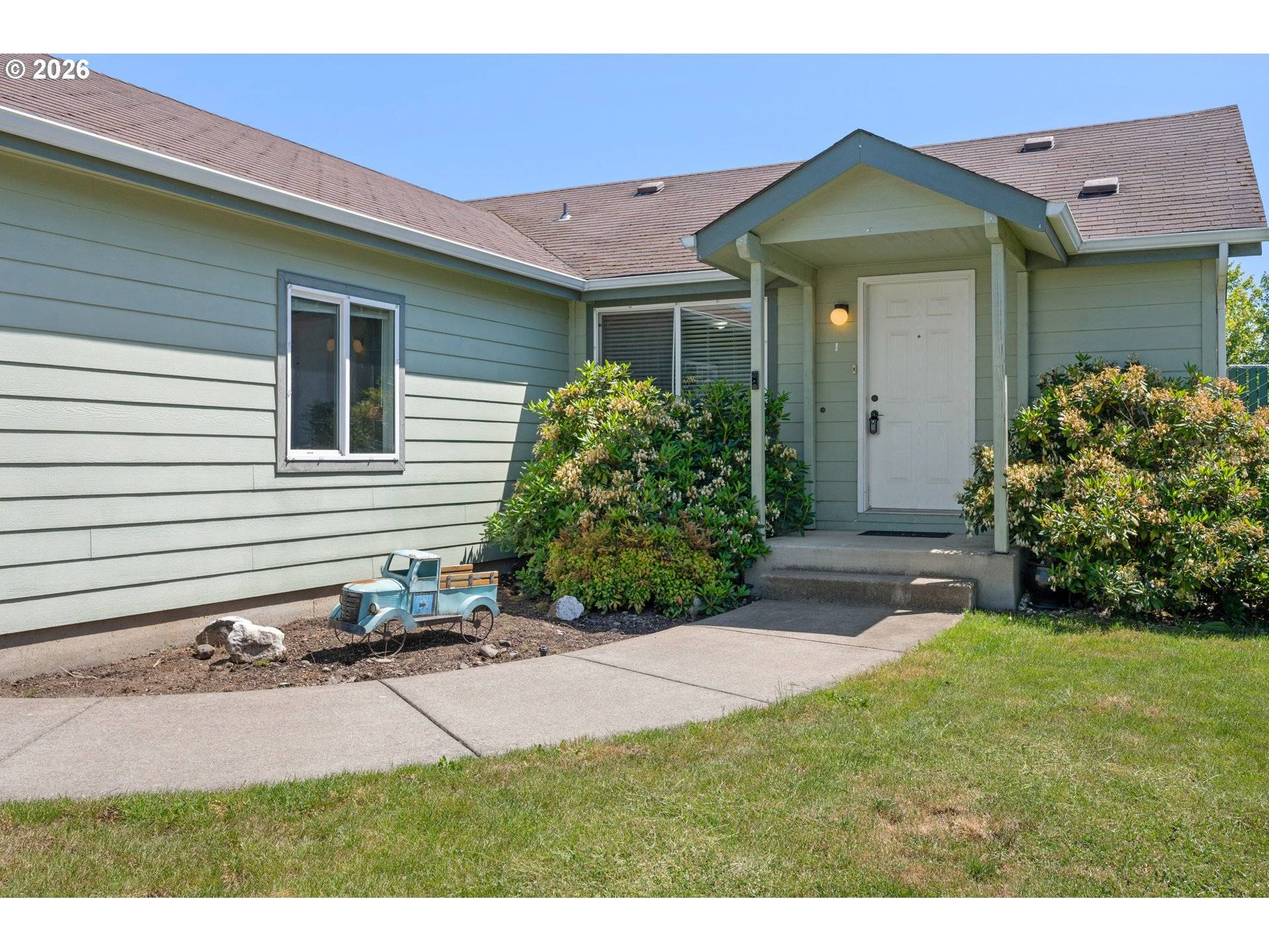 5340 GOLDEN EAGLE DR, Eugene, OR 97402