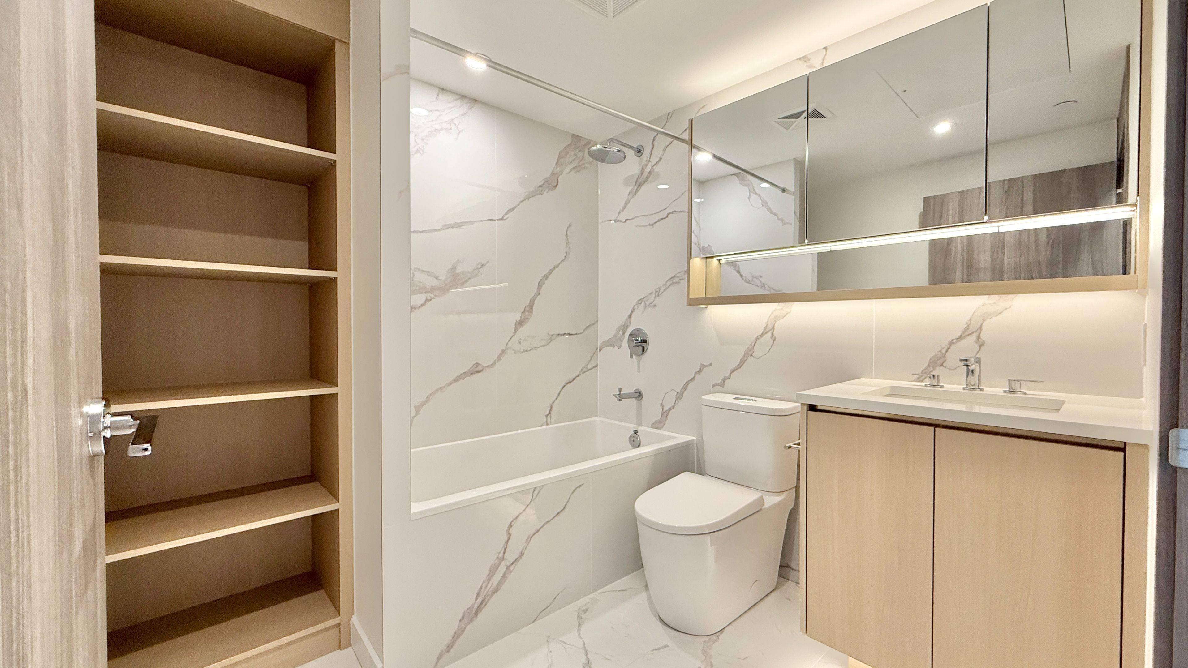 68 Esther Shiner BLVD #912, Toronto C15, ON M2K 0J6
