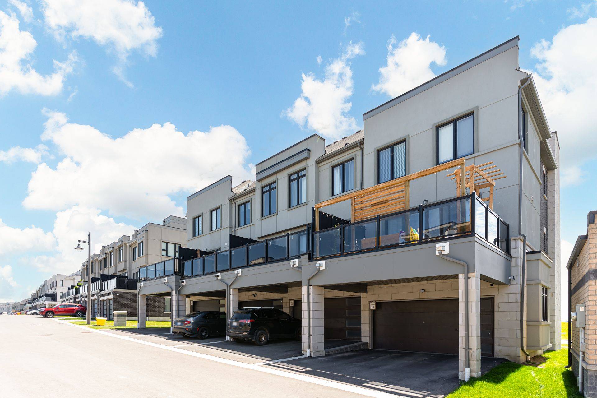659 Port Darlington RD, Clarington, ON L1C 7G2