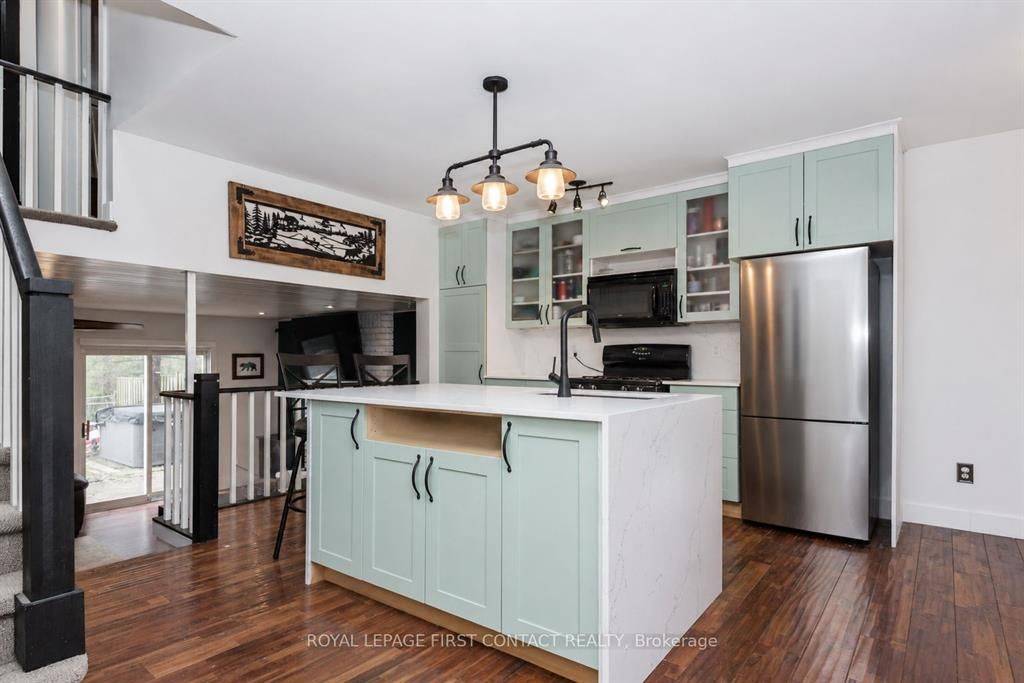 243 LITTLE AVE, Barrie, ON L4N 6L3