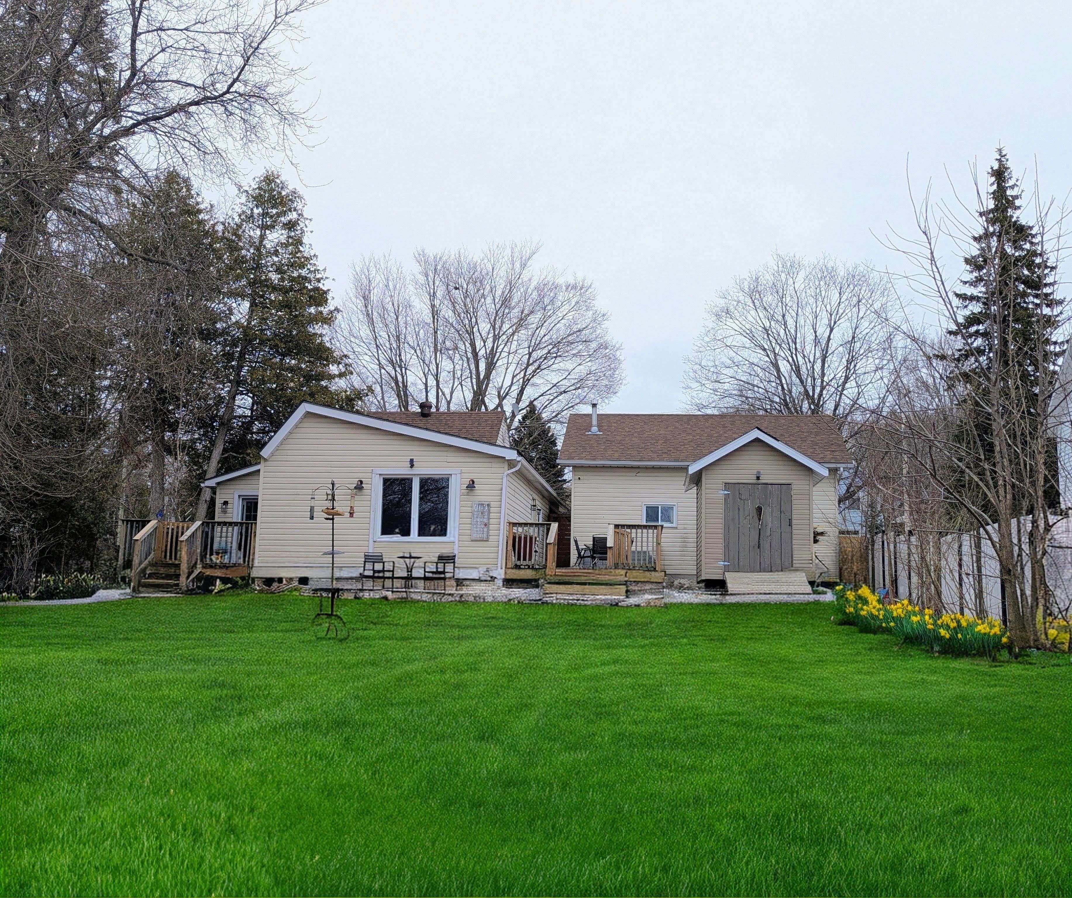 104 Richard ST, Tay, ON L0K 2A0