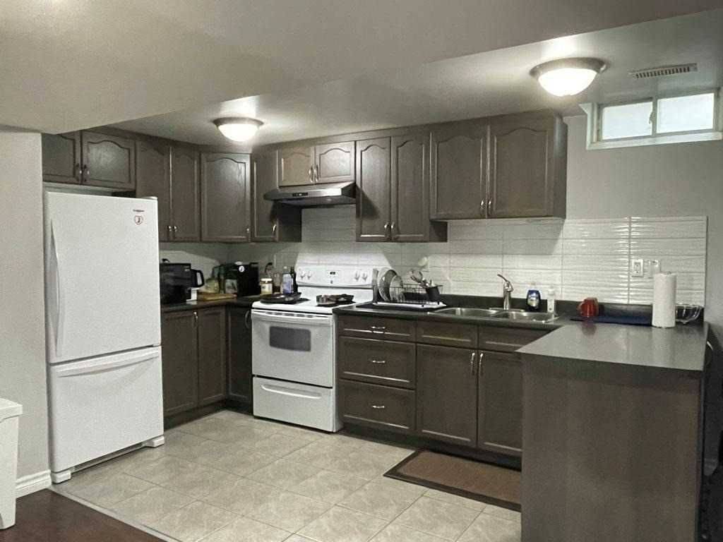 231 Fernforest DR, Brampton, ON L6R 1E1