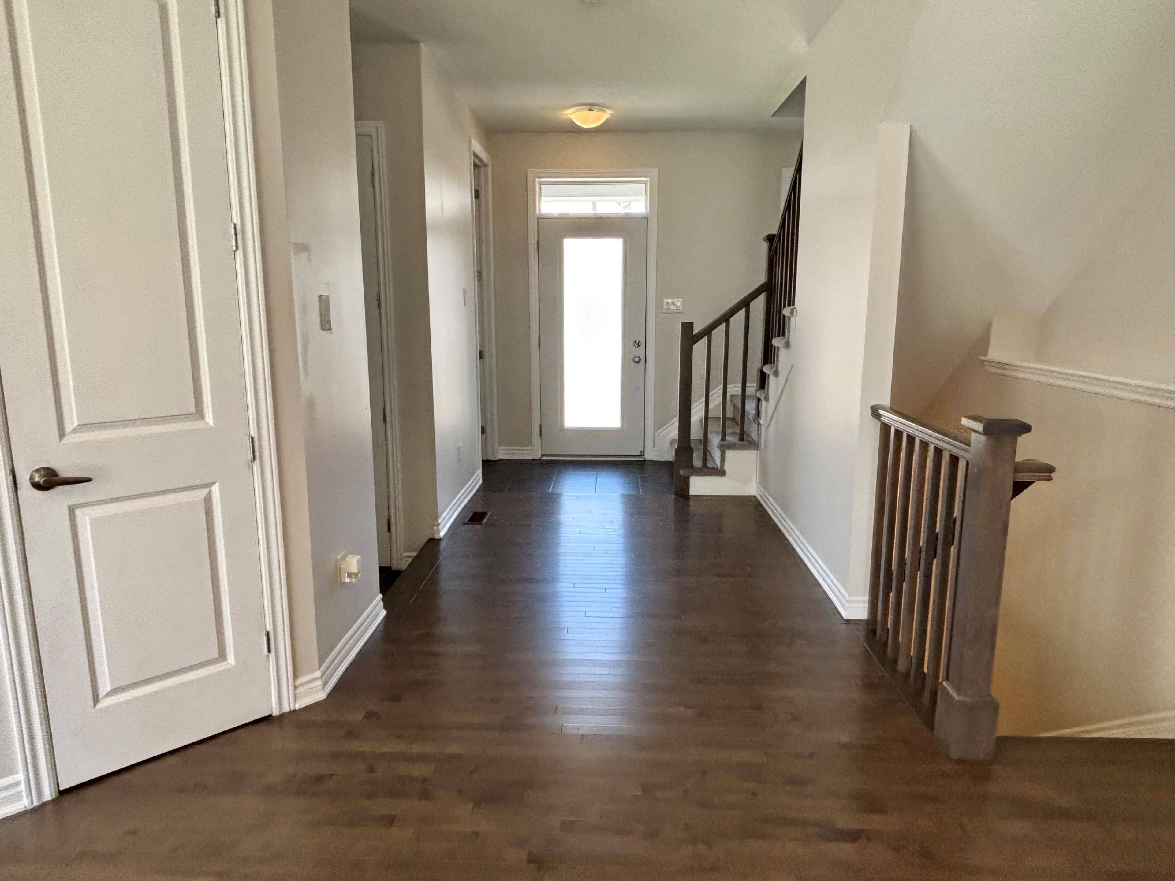 526 Sturnidae ST, Barrhaven, ON K6J 6W9
