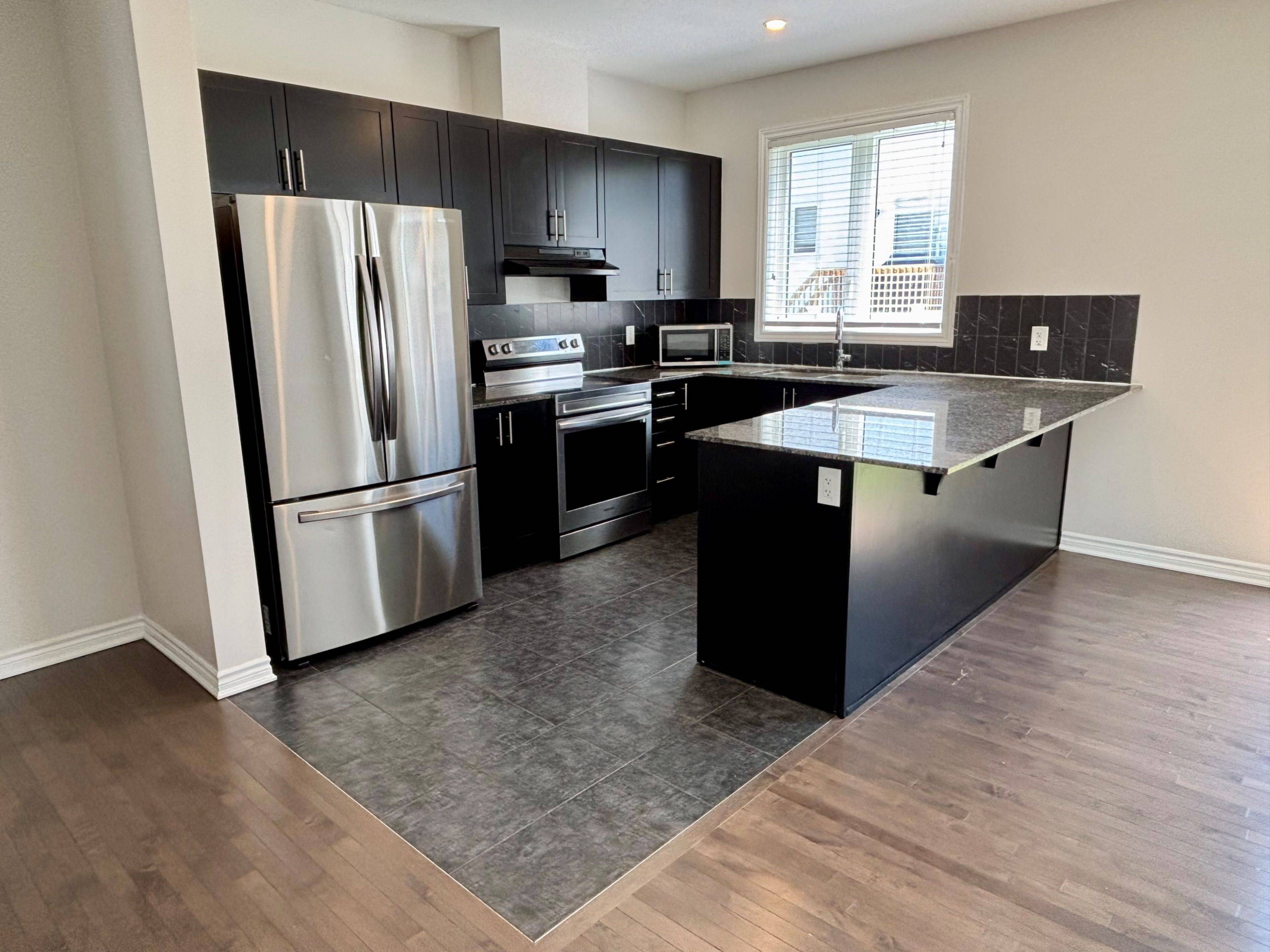 526 Sturnidae ST, Barrhaven, ON K6J 6W9