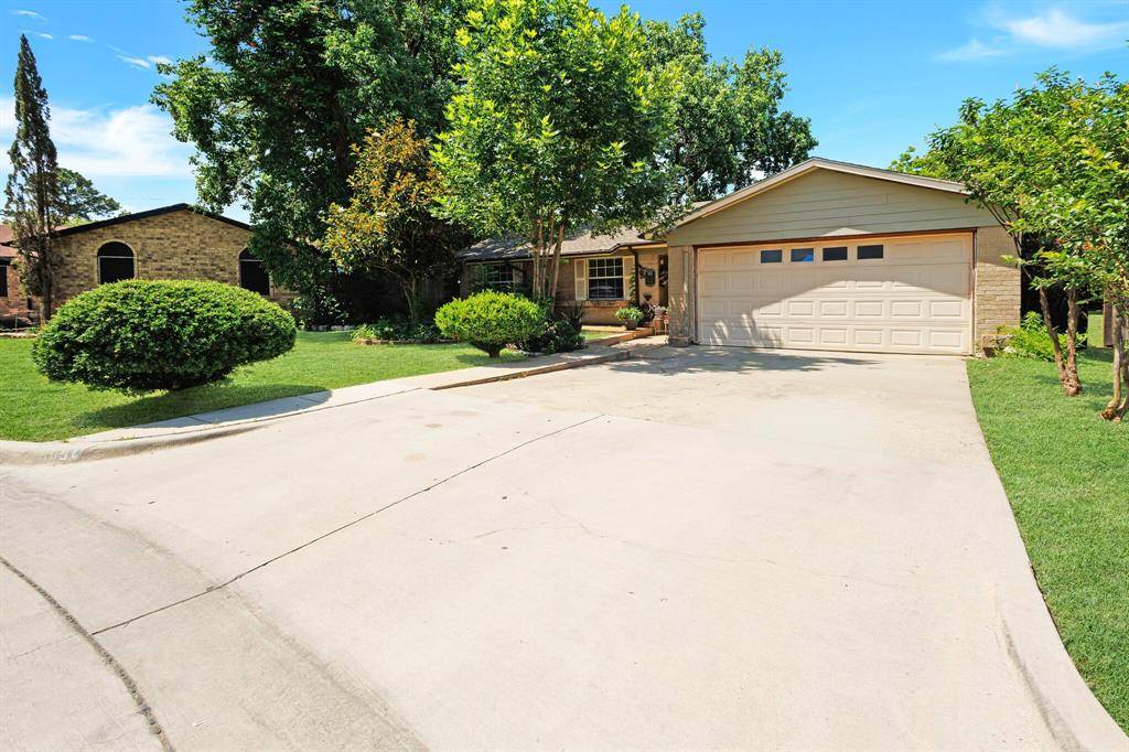 509 E Phillips Court, Grand Prairie, TX 75051
