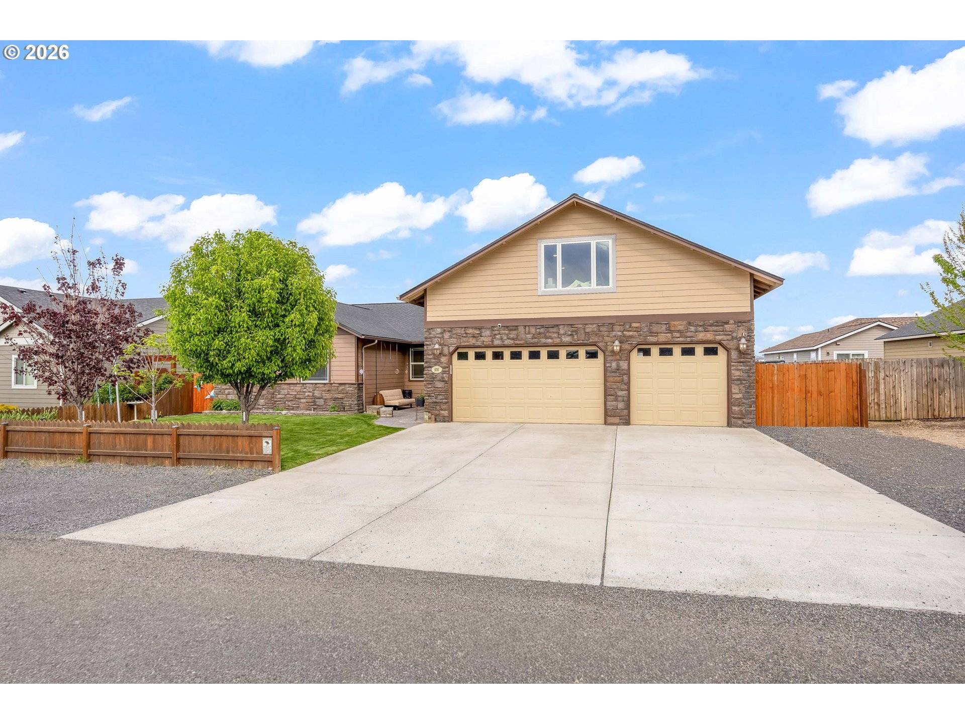 570 MOUNTAIN RIDGE DR, Culver, OR 97734