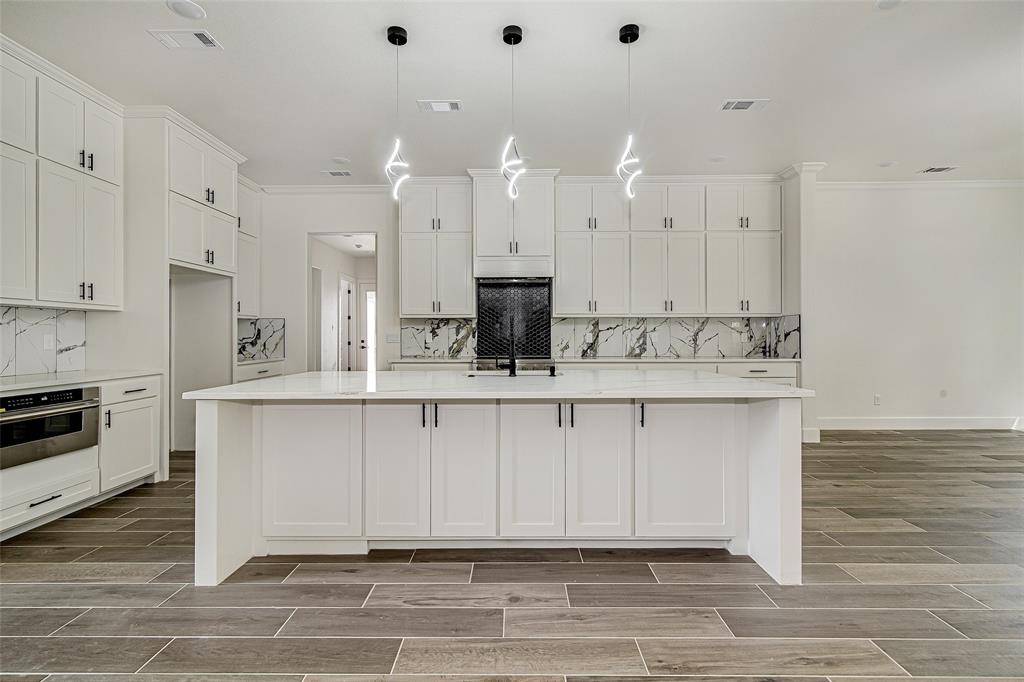 1020 Royal Lytham Court, Grand Prairie, TX 75104