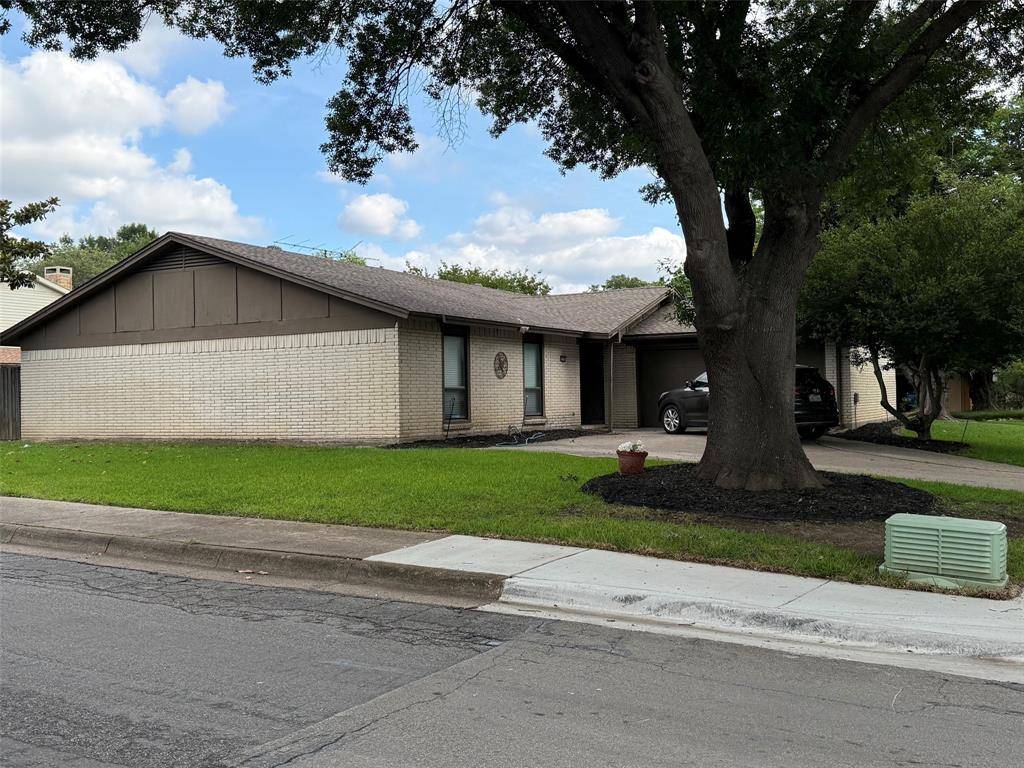 15745 Covewood Circle, Dallas, TX 75248