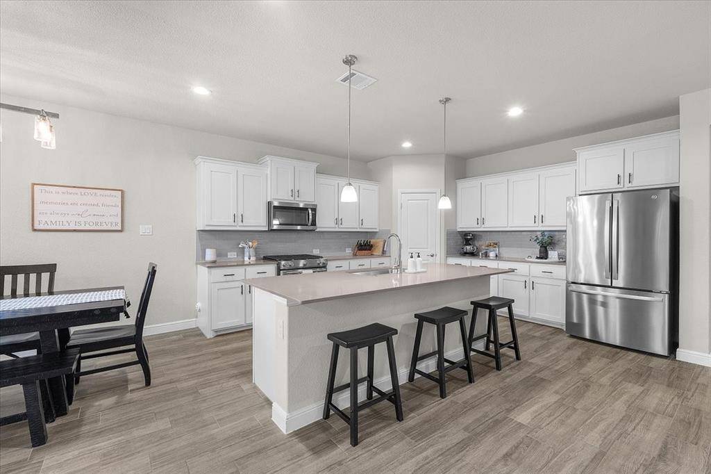 2405 Briscoe Ranch Drive, Weatherford, TX 76087