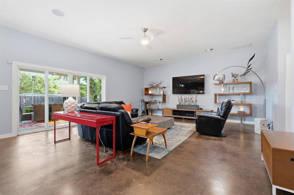 908 Idlewild Court, Highland Village, TX 75077