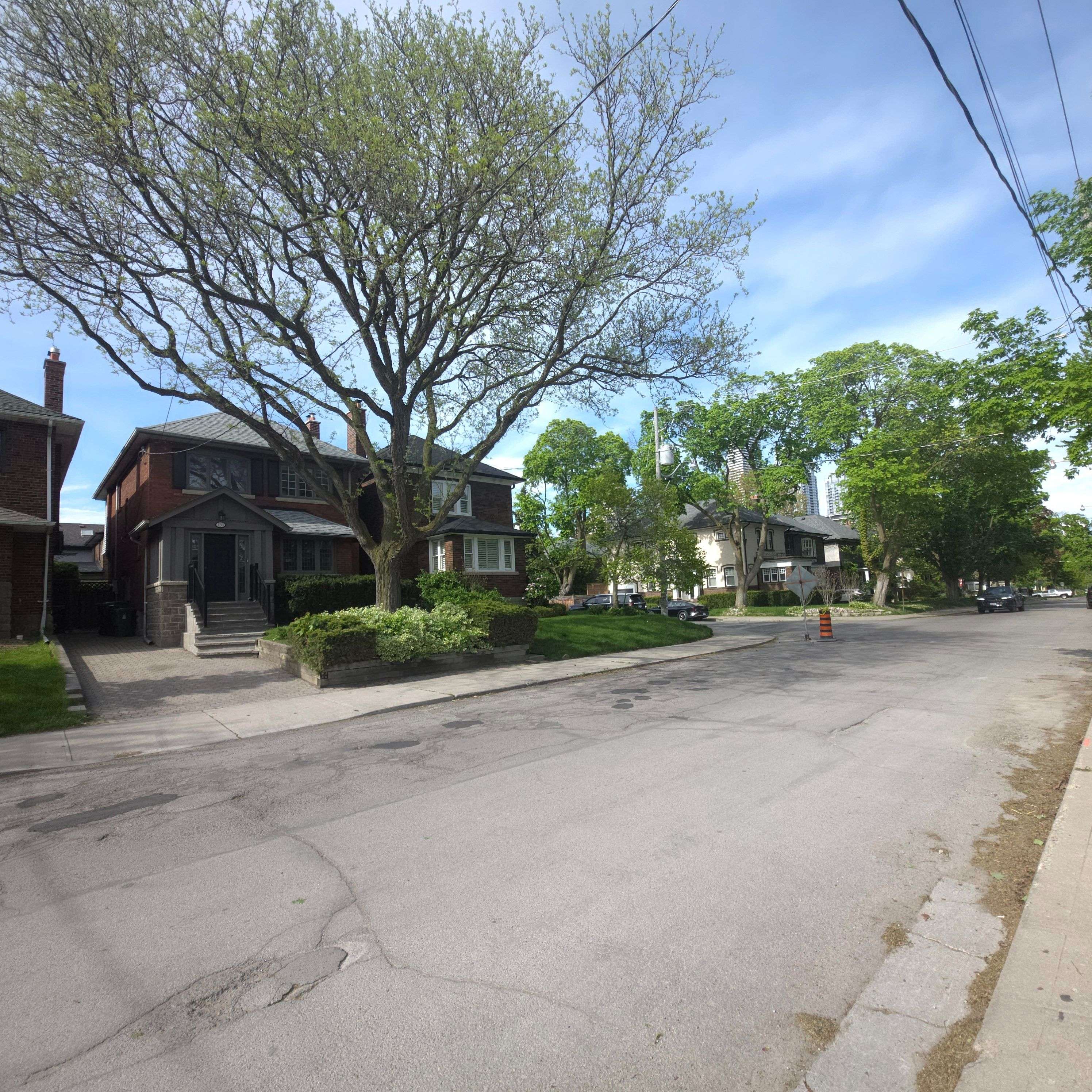 130 Hillsdale AVE W, Toronto C03, ON M5P 1G7