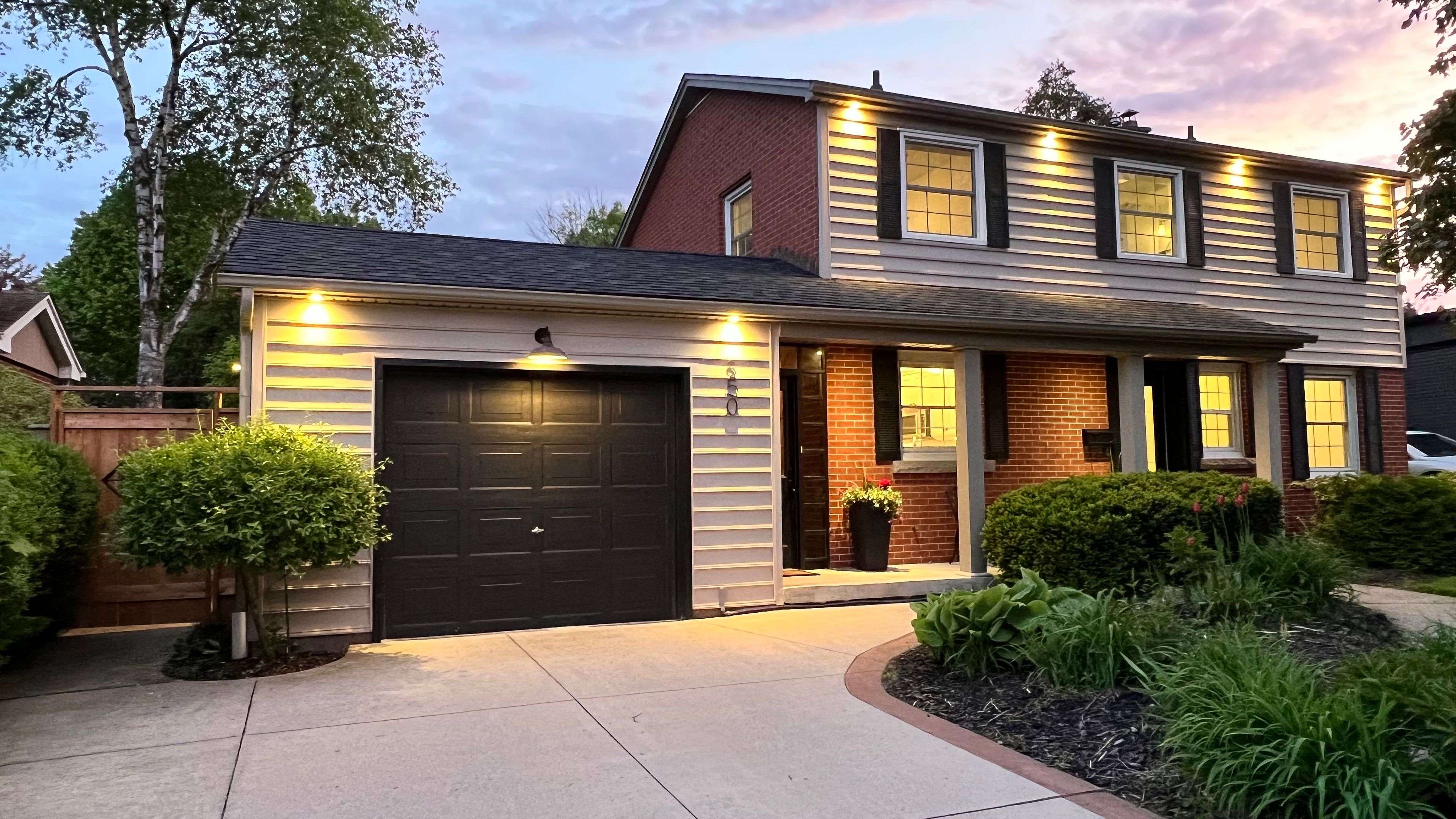350 East Side CRES, Burlington, ON L7R 3G9