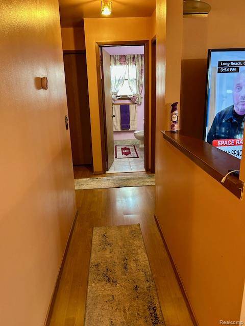 15720 Bono DR, Clinton Charter Township, MI 48038