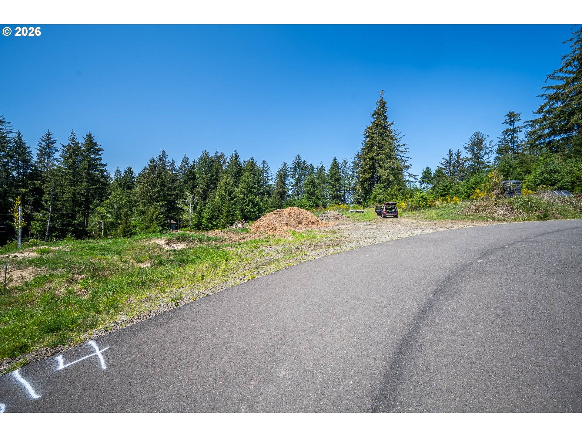 83615 Clear Lake Rd RD #4, Florence, OR 97439