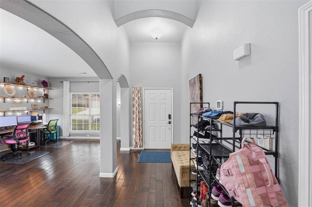 2917 Spotted Owl Drive, Fort Worth, TX 76244