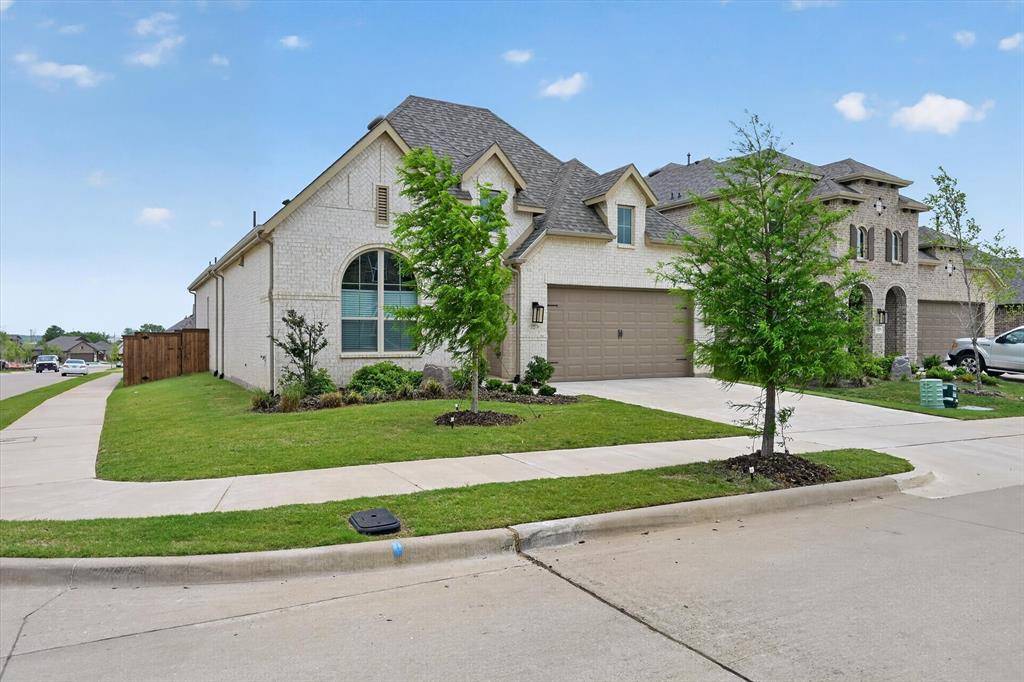 3725 Paradise Way, Sherman, TX 75090