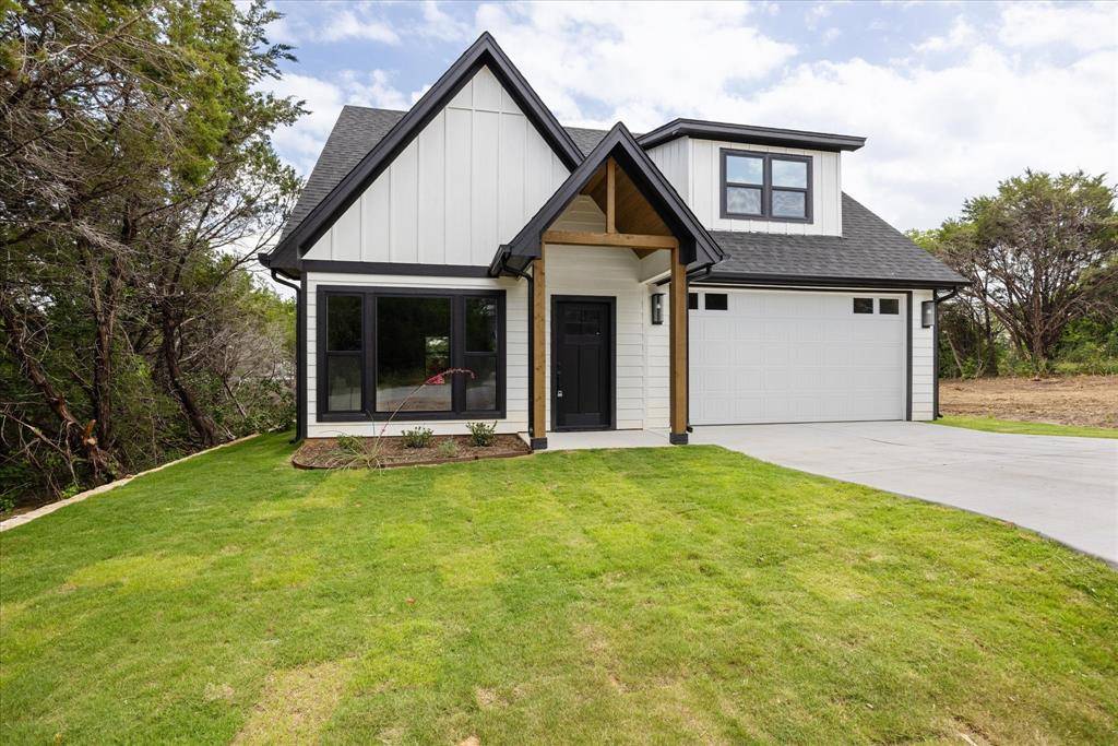 913 Colorado River Drive, Granbury, TX 76048
