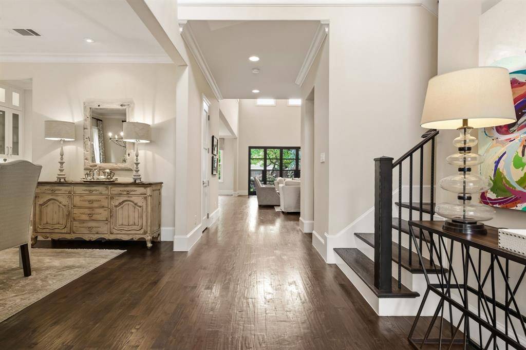 6635 Park Lane, Dallas, TX 75225