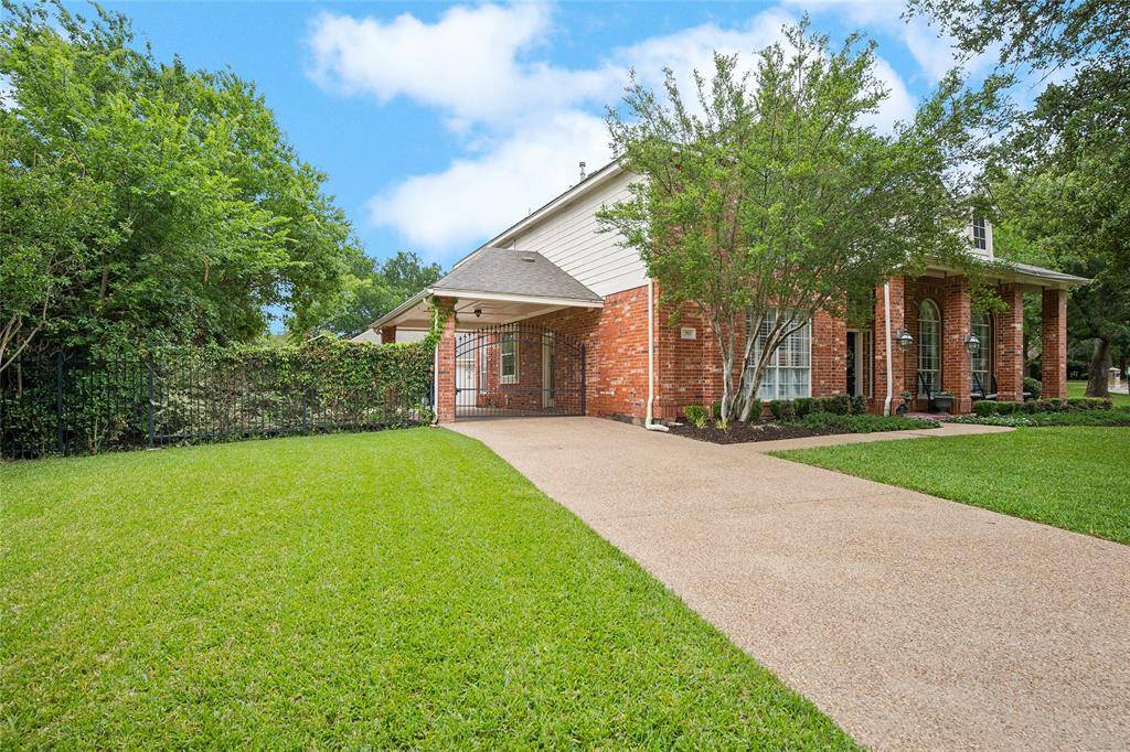 703 Heatherglen Drive, Southlake, TX 76092