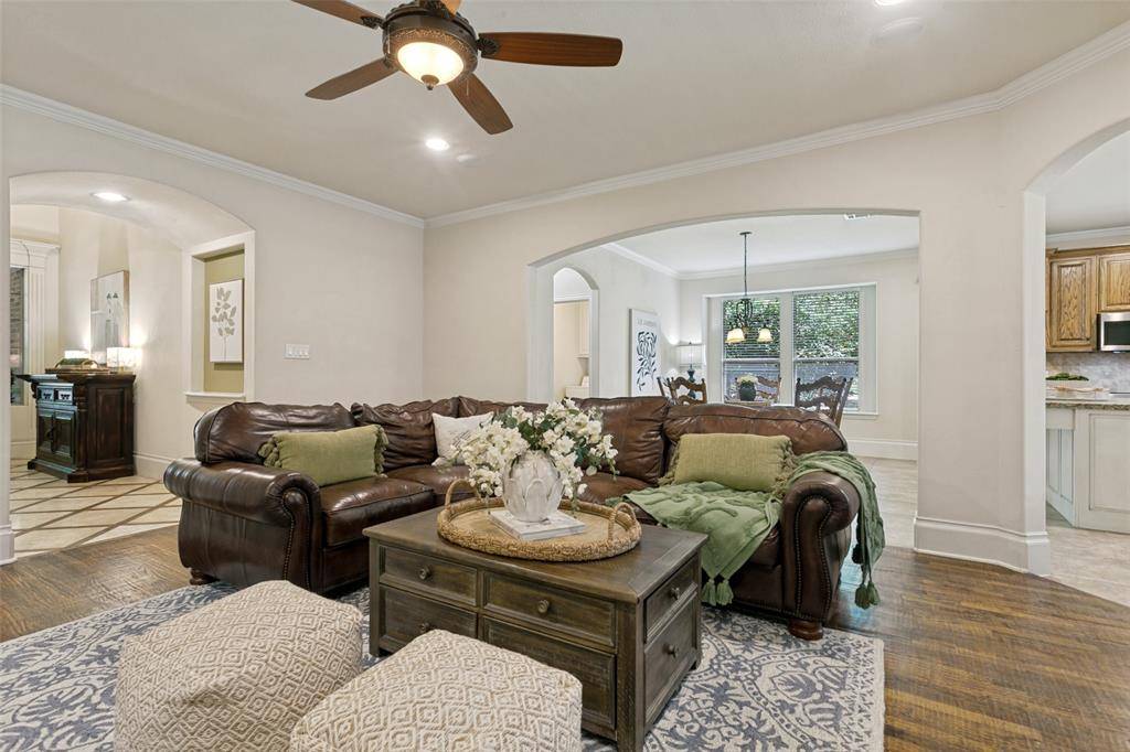 4609 Walnut Street, Flower Mound, TX 75028