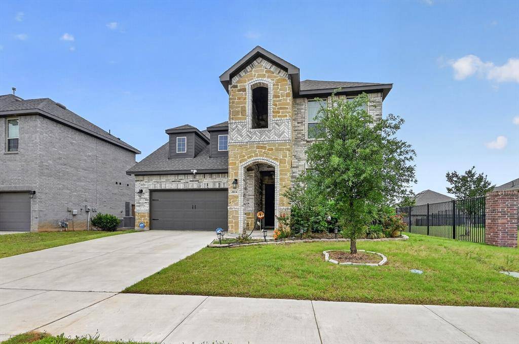 2814 Grand Lookout Lane, Arlington, TX 76001