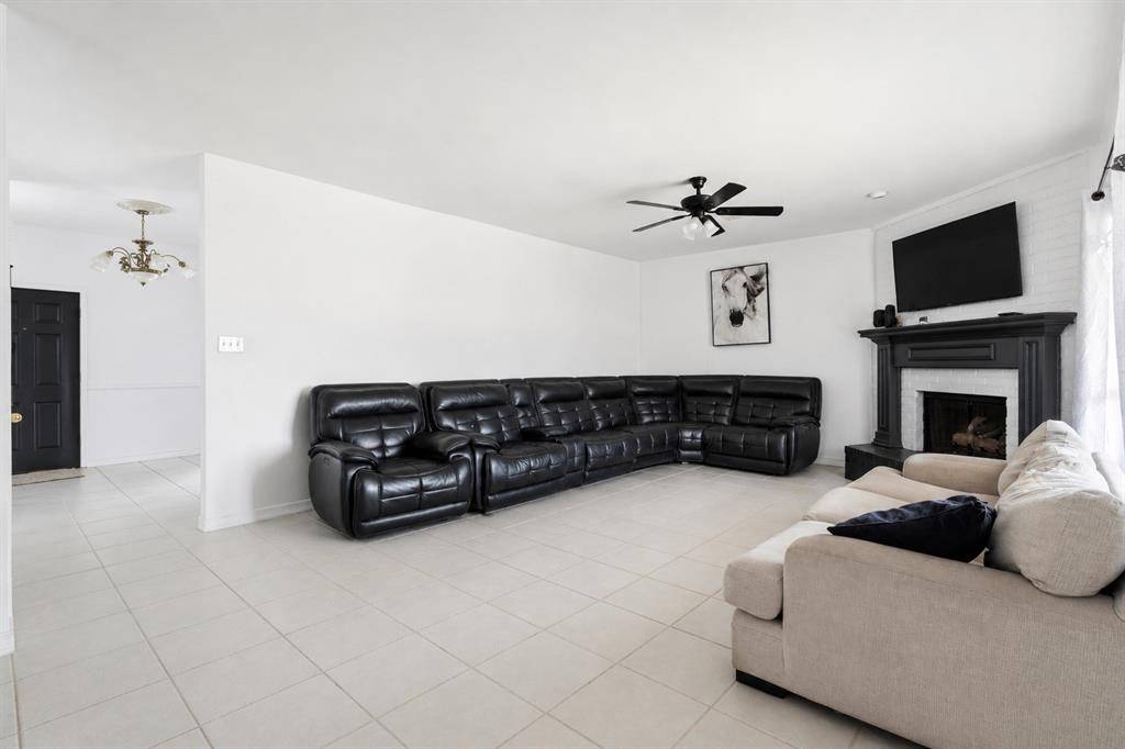 7116 Grey Dawn Lane, Dallas, TX 75227