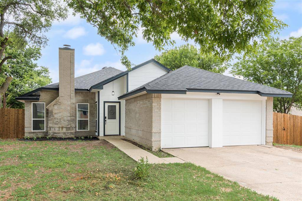 204 Hollywood Drive, Glenn Heights, TX 75154