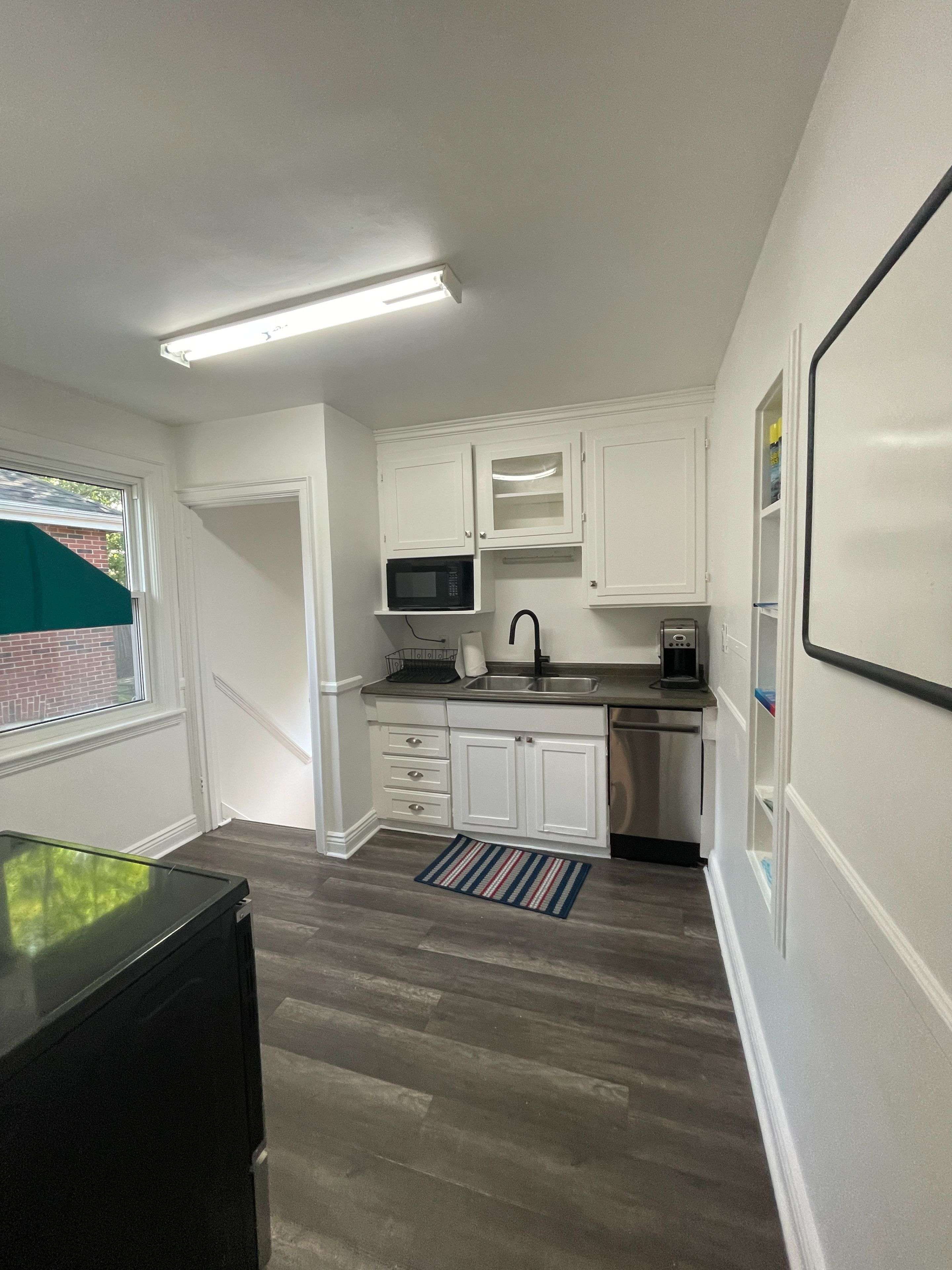 9 GARY AVE, Hamilton, ON L8S 1Y2