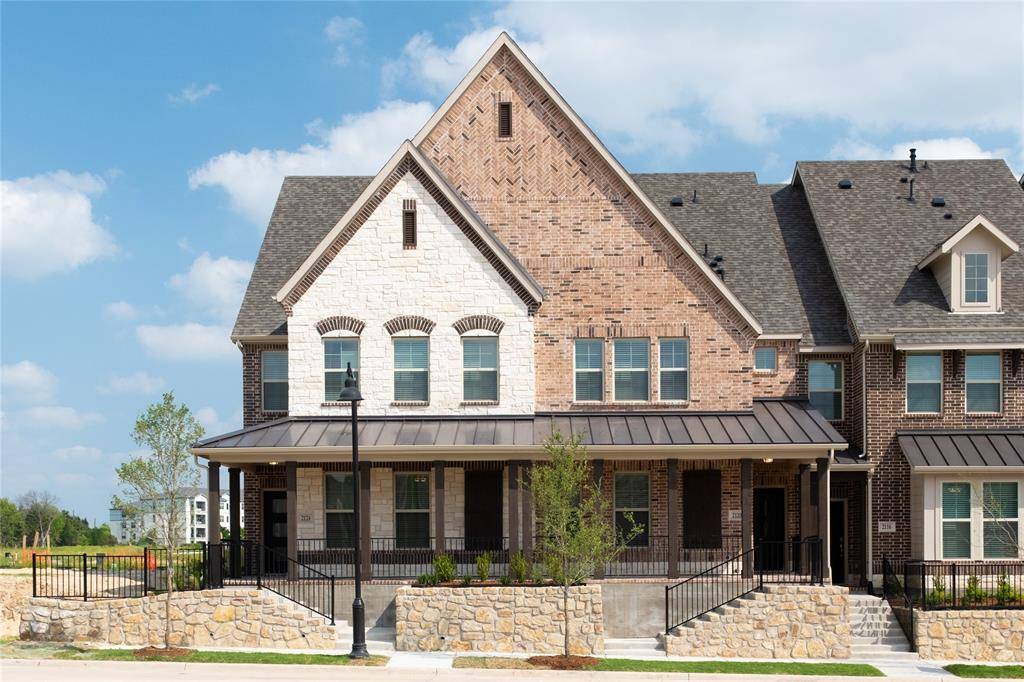 2124 Naples Drive, Rowlett, TX 75088