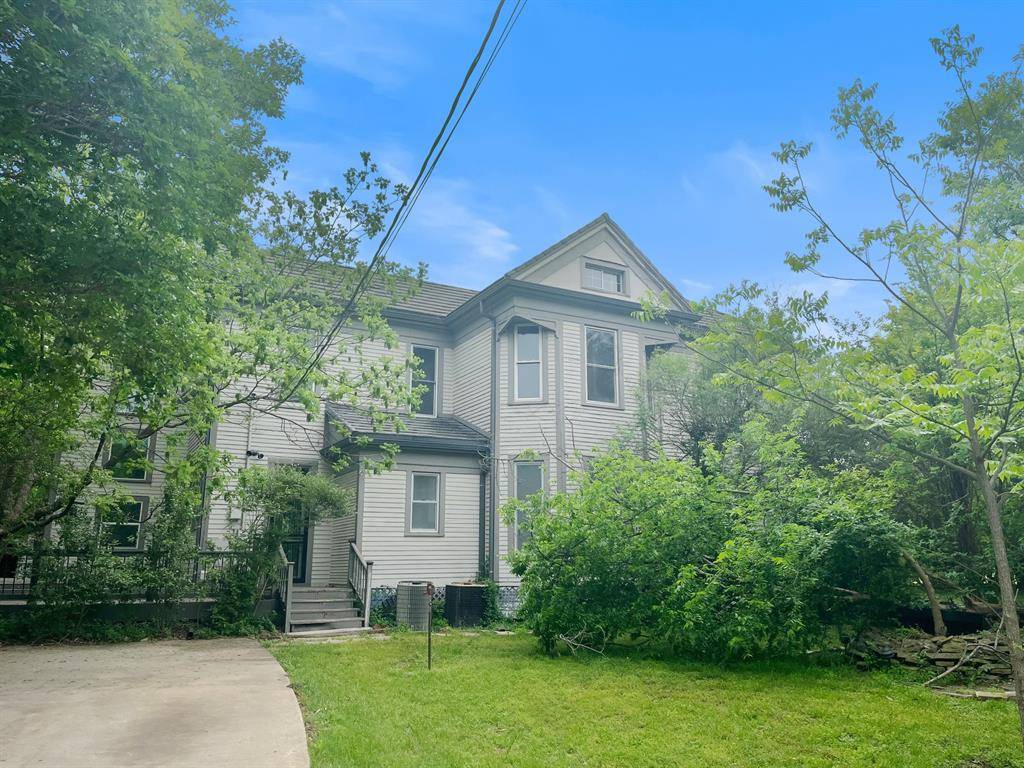 402 E Grand Street, Whitewright, TX 75491