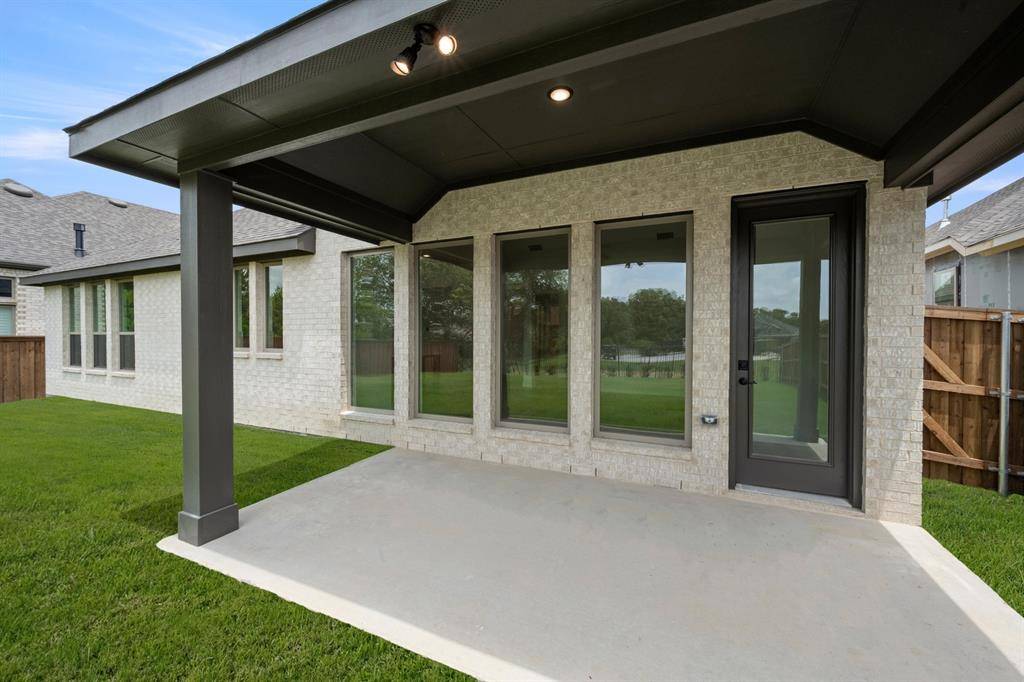 3250 Jersey Drive, Midlothian, TX 76065