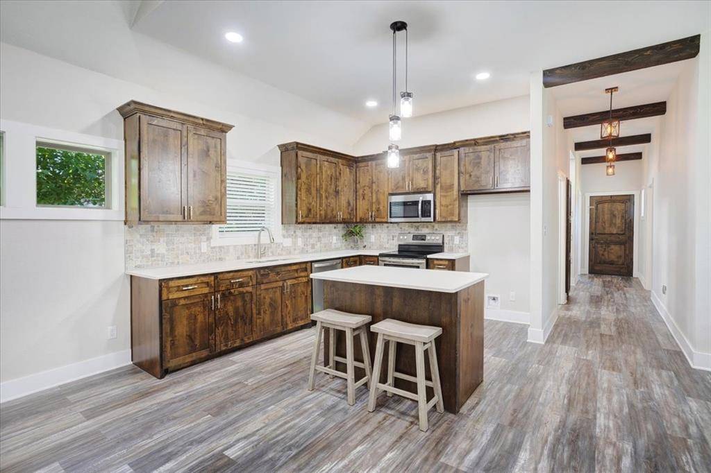 1226 W Elm Street, Denison, TX 75020