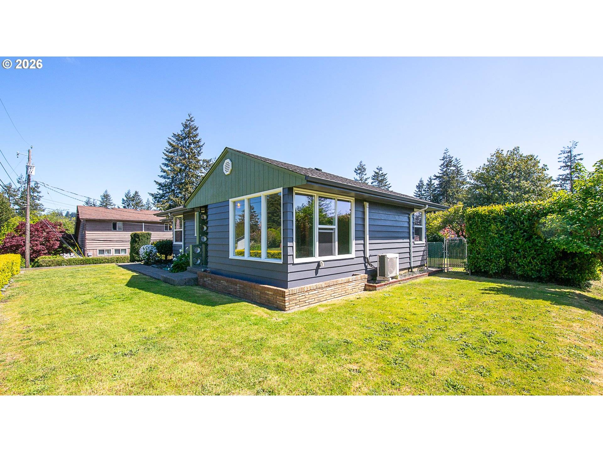 853 W 15TH ST, Coquille, OR 97423