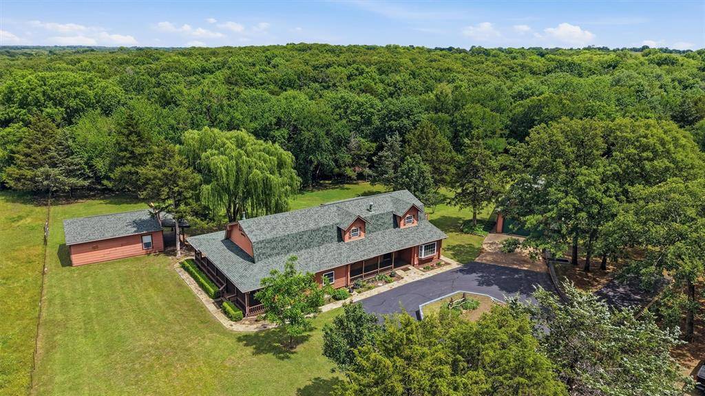 570 Roy Ayres Road, Bells, TX 75414