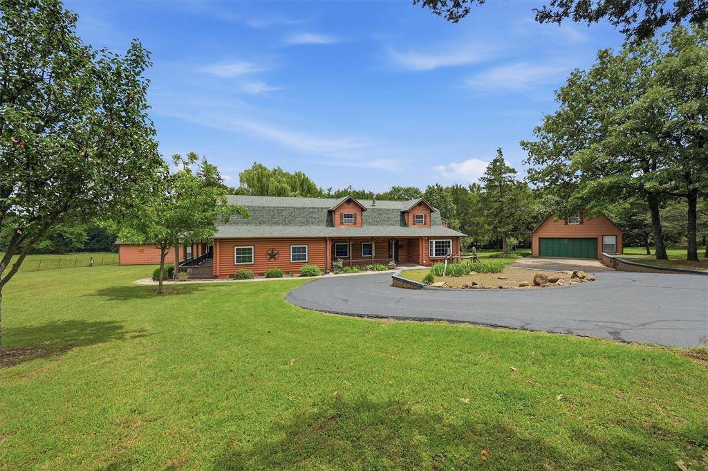 570 Roy Ayres Road, Bells, TX 75414