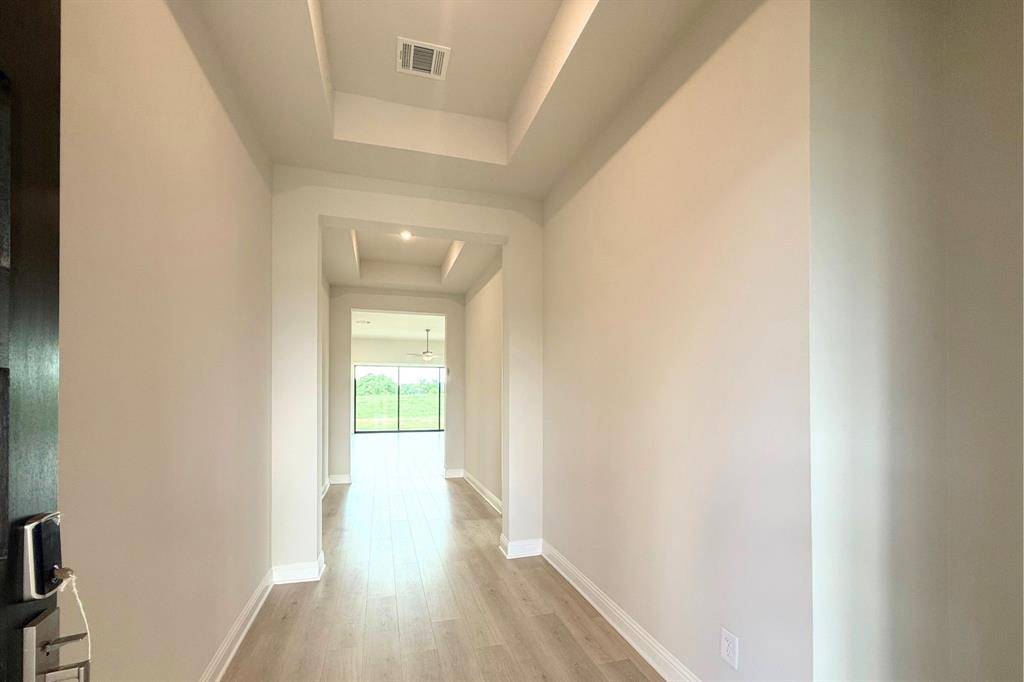 3500 Grizzly Run Drive, Burleson, TX 76028